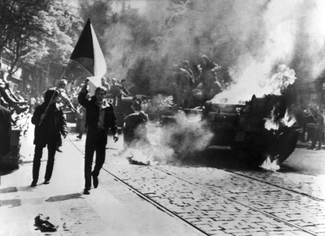 warsaw-pact-invasion